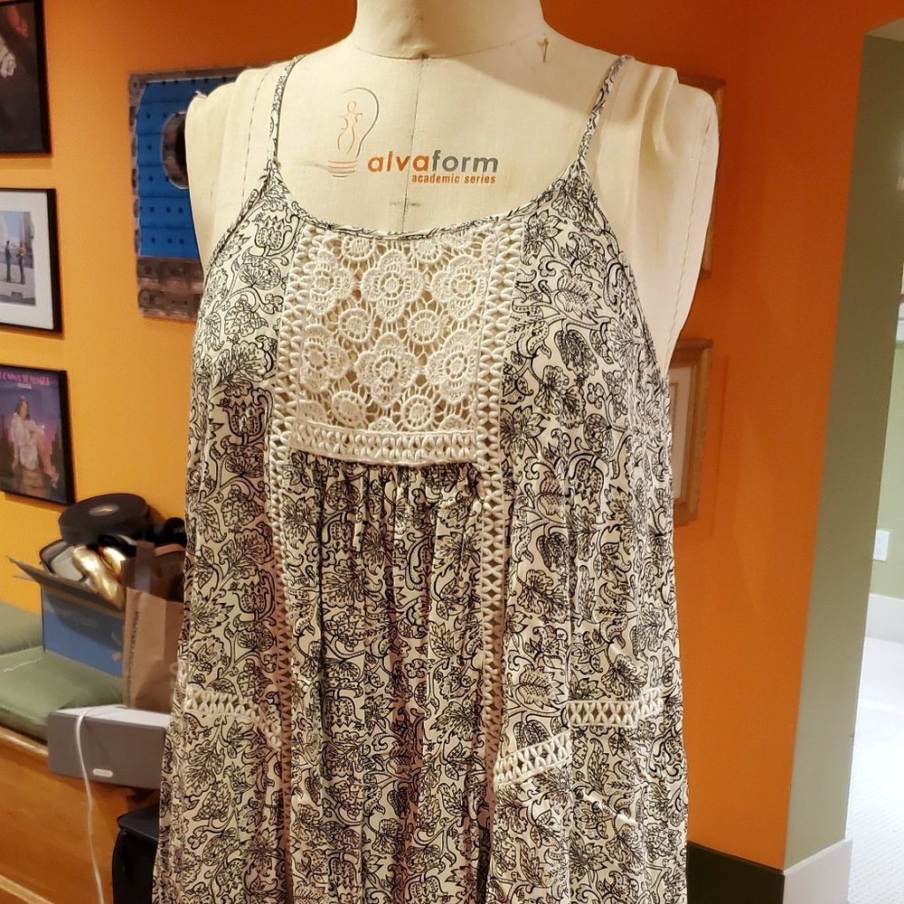 Flowy, floral top
